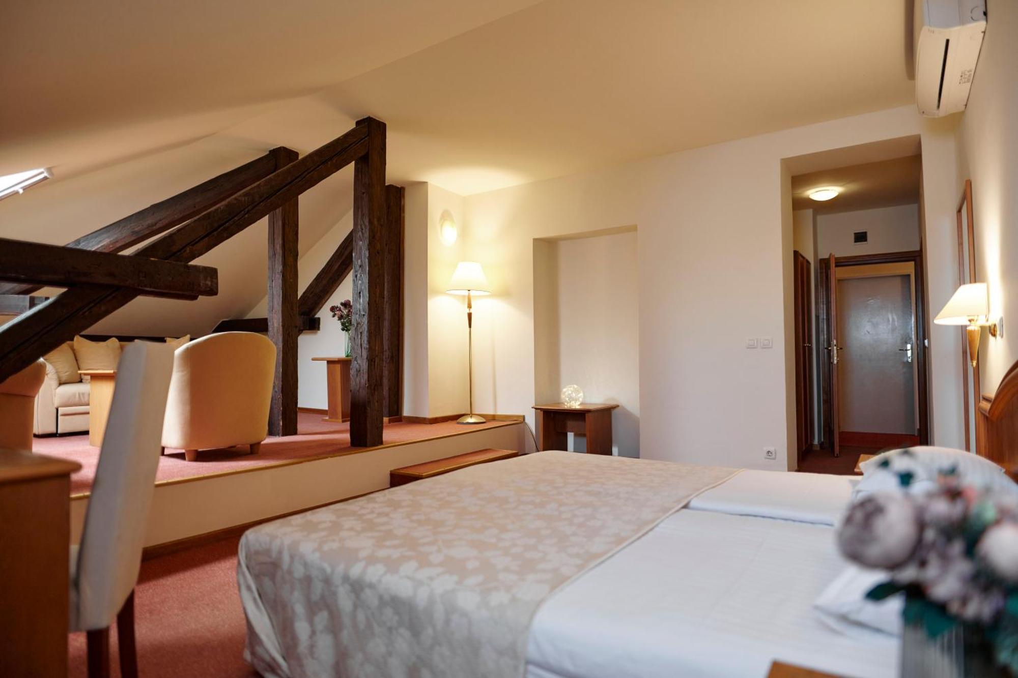 Hotel Lovran Szoba fotó